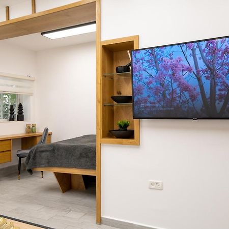 Romsuites - Amazing Atmosphere, Baha'I Gardens Main Street, German Colony Haifa Bagian luar foto